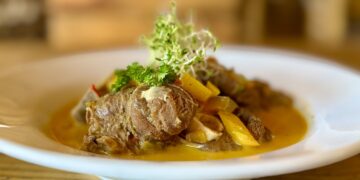 Gastronomía y entretenimiento se unen en Yaguate: una experiencia para toda la familia.