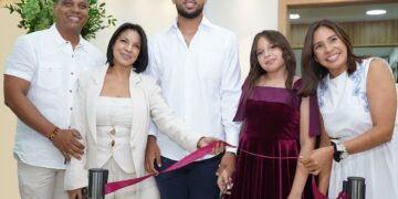 Zarys Salón celebra apertura de nuevo Local y 9 años de éxito en la belleza dominicana