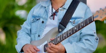El cantautor Rioz viene a conquistar la plaza dominicana con la calidad y originalidad de su música
