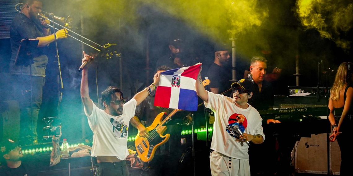 Servando y Florentino se reencontraron con sus fans más leales en un emotivo concierto en el Óvalo