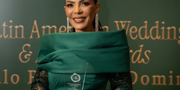 Raquel Cabrera se alza con el galardón de Mejor Maestra de Ceremonias del Gran Santo Domingo en los Premios LAWA 2026