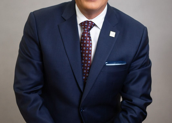AM Best eleva de Estable a Positiva la perspectiva de La Colonial
